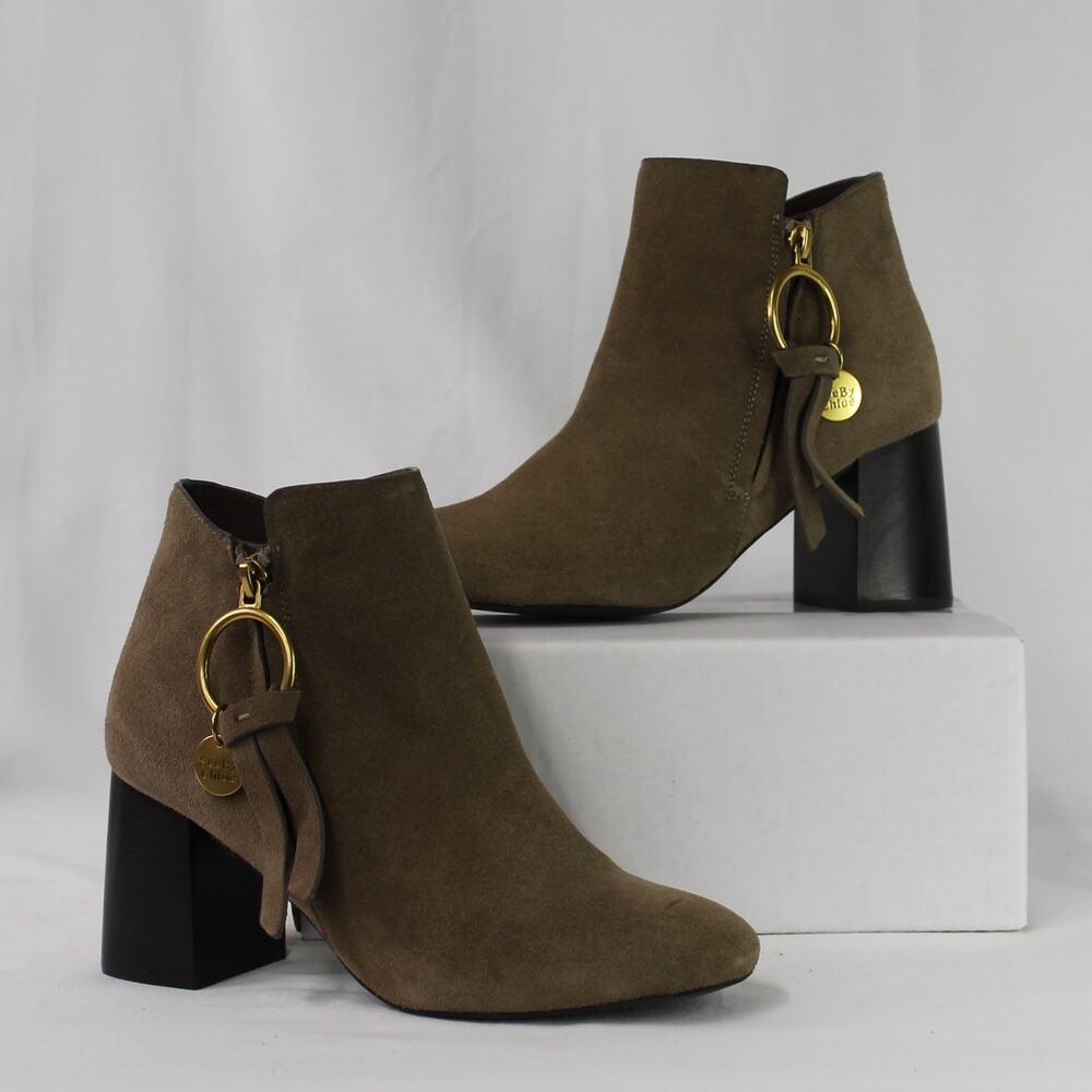 *NEW WITHOUT BOX* SEE BY CHLOE LOUISE LOGO CHARM ANKLE BOOTS